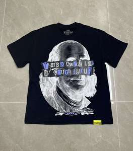 T-shirt graphique pour homme en coton de qualité supérieure, parfait pour un confort quotidien et un look streetwear moderne - Product Image 4