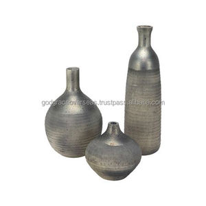 Haute qualité fabricant direct fer martelé conception côtière Vase à fleurs écologique table décorative utilisation à la main - Product Image 4