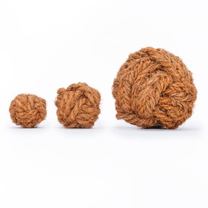 Juguetes ecológicos para mascotas, juego de bolas de coco para masticar, precio bajo, bolas de juguete de cuerda natural para mascotas - Product Image 2