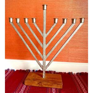 Candelabro judío de latón de 9 brazos, menorah de lujo, portavelas para Hanukkah, accesorios de mesa, decoración de boda, hecho a mano. - Product Image 4