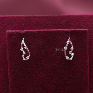 Pendientes de Diamante Cultivado en Laboratorio con Certificación IGI en Oro Blanco/Amarillo y Rosa de 14K |   Elegantes Pendientes de Diamantes Inspirados en la Naturaleza - Product Image 1