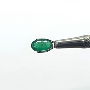 มรกตสีเขียว 2.37 กะรัต จากแซมเบีย พลอยหลวม - Product Image 3