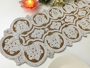 Chemin de table perlé fait main pour centre de table, décoration de mariage, événements festifs et maison festive à prix abordable - Product Image 6