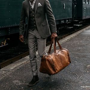 กระเป๋าเดินทางหนังสีน้ำตาลคุณภาพเยี่ยมสำหรับมืออาชีพ - Product Image 4