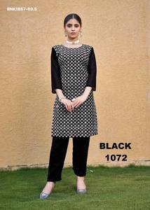 Ensemble Kurti-Pant en Faux Georgette de Qualité Supérieure avec Broderie Chickankari, Prêt-à-Porter, Manches 3/4, Fournisseur Indien, Exportateur Mondial - Product Image 5