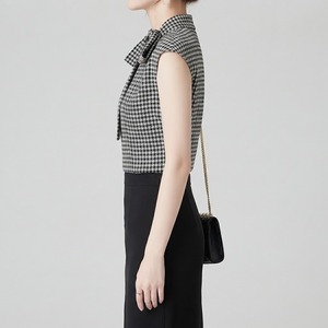 Ensemble de Vêtements de Bureau Élégants pour Femmes – Blouse Classique Vintage Slim Sans Col et Sans Manches Noire – Collection Été Standard – Vente en Gros - Product Image 3