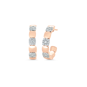 Boucles d'oreilles créoles de luxe en or jaune 14 carats rempli, avec diamants de laboratoire taille brillant rond et maillons en bloc - Product Image 3