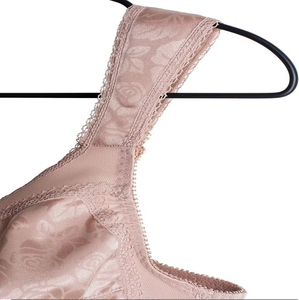 Nouveau prix d'usine Soutien-gorge de sport léger pour femme, réglable, antichoc, en matière respirante pour le yoga, avec logo personnalisé sur le devant - Product Image 6