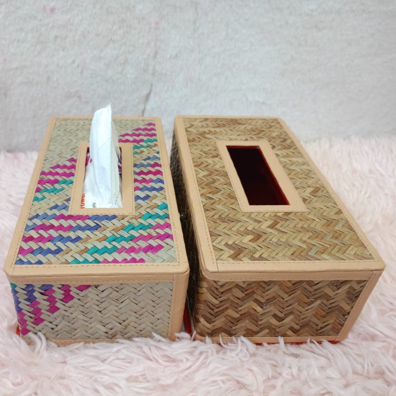 Multicolor / Natural with Vibrant Accents