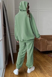 Conjunto Deportivo para Mujer, Color Verde Sólido, Transpirable, Ligero, con Capucha, Manga Larga, Corte Regular, Sudadera Informal, Pantalones con Bolsillos Laterales - Product Image 5