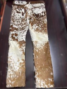 กางเกงหนังวัวแท้ลำลองสำหรับผู้ชาย ดีไซน์ใหม่สุดหรู กางเกงหนังวัวคลาสสิกสำหรับผู้ชาย เหมาะสำหรับใส่กลางแจ้ง กางเกงและกางเกงขายาวผู้ชาย - Product Image 5