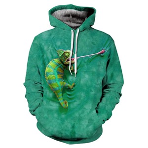 เสื้อฮู้ดผู้ชายลายพรางแบบ Chameleon ทรงปกติ สวมใส่สบาย ผลิตจากผ้าโพลีเอสเตอร์ถัก ดีไซน์สีเขียวสปริง - Product Image 3