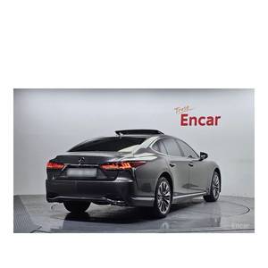 Lexus LS 3.5 Platinum AWD 2020 con 82,506 km, Volante a la Izquierda, Caja de Cambios Automática, Asientos de Cuero, Cámara Trasera - Product Image 2