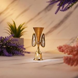 Support de bougie en laiton avec accents miroir, décoration d'intérieur, support métallique durable - Product Image 1