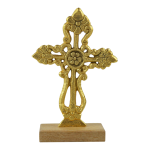 Artisanat et élégance dans l'altier d'église : Croix métallique de la Vierge Marie, objet décoratif pour la maison, décoration chrétienne. - Product Image 1