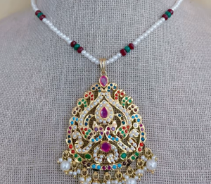 Ensemble collier et boucles d'oreilles en laiton plaqué or de qualité supérieure, design Jadau, pour mariage, fête et occasions festives, collection pour femmes - Product Image 3