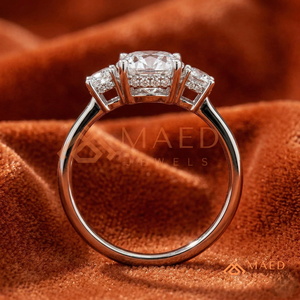 925 Silver Oval Cut Three <b>Stone</b> Ring for Women Elegant Engagement Style Sparkling Jewelry Design - Product Image 4