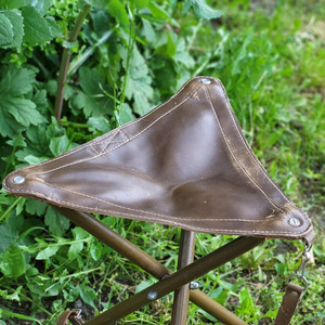 Wholesale genuine leather hunting <b>stool</b> <b>folding</b> camping <b>stool</b> custom logo supplier OEM premium outdoor furniture export quality - Product Image 4