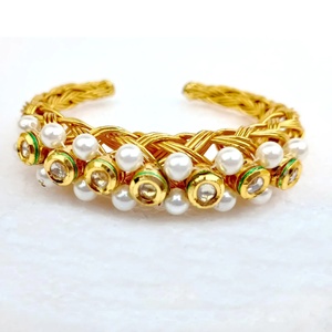 Bracelet manchette RAY FINE ORNATES vintage plaqué or rose 22 carats, style indien Bollywood, pour mariée, mariage, bijoux hindouistes - Product Image 2