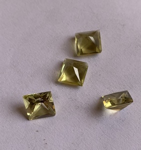 Quartz Citron Carré Taille Princesse 10mm Pierre Précieuse pour la Fabrication de Bijoux - Product Image 3