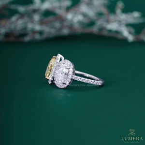 Bague Toi et Moi Bicolore en Or Blanc 18K avec Diamants Fantaisie Jaune Poire et Ovale, Halo de Diamants, Bague de Fiançailles et Alliance Double Pierre - Product Image 3