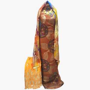 Châle multicolore de luxe pour mariage, motif floral rose surdimensionné et feuilles métalliques, jaune doré Fransawi Dirac - Product Image 3