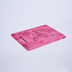 Plateau à fromages et charcuteries en résine coquille Saint-Jacques vanille, compatible lave-vaisselle, par Faizacraft - Product Image 1