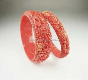 Gemelos y brazalete hechos a mano de resina de estilo Ángel Vintage para mujer, gemelos y brazaletes hechos a mano personalizados de alta gama de la India - Product Image 1