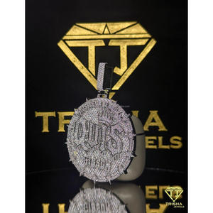 Pendentif en diamant de laboratoire VVS de qualité supérieure en argent sterling 925 massif, bijoux de luxe hip-hop tendance par Trisha Jewels - Product Image 3