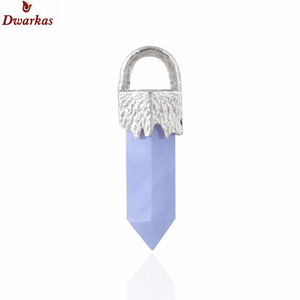 จี้รูปดินสอประดับพลอยแคลเซโดนีสีน้ำเงิน เงินแท้ 925 ดีไซน์หรูหราทันสมัย รับผลิตตามสั่งขายส่งสำหรับสร้อยคอ - Product Image 1