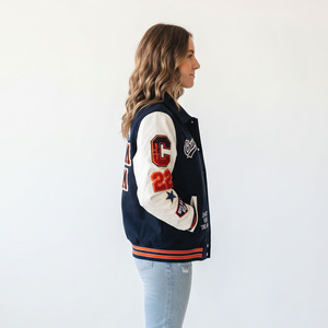 Veste universitaire pour femme avec patch brodé, manches en cuir, col rabattu, boutonnée, style streetwear, veste universitaire d'hiver - Product Image 4