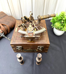Sextante Astrolabio de Latón Vintage, Totalmente Funcional, de 4 Pulgadas, Tallado, Instrumento de Navegación Náutica, con Caja de Madera, Venta al Por Mayor - Product Image 3