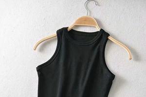 Tendencia Nueva moda mujer rib Tank Top crop top sin mangas diseño personalizado y logo OEM transpirable gimnasio desgaste yoga desgaste secado rápido - Product Image 2