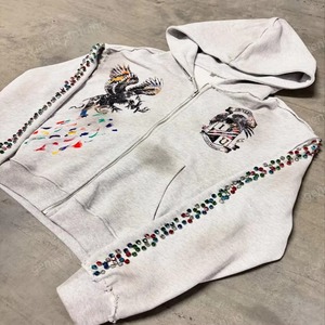 Sudadera con Capucha Premium con Pedrería, Sudadera con Cristales Brillantes para Hombre y Mujer, Ropa Urbana Elegante, Colección de Invierno - Product Image 3