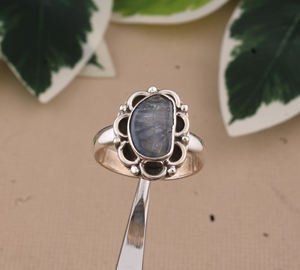 Anillo Solitario Clásico Boho Hecho a Mano con Cianita en Engaste de Plata de Ley 925, Certificado Jaipur, Unisex, para Boda - Product Image 4