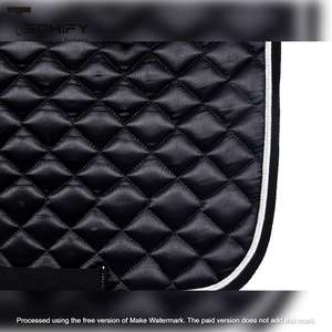 แผ่นรองอานม้าแบบอังกฤษสีดำแบบเย็บลายพร้อมสายรัดอานแบบนุ่ม ระบายอากาศได้ดี ซับแรงกระแทก ผ้ารองอานสำหรับขี่ม้า - Product Image 2