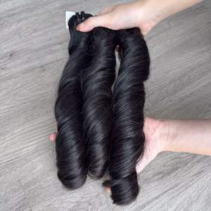 Vente en gros d'extensions de cheveux vierges crus vietnamiens 100% cheveux super doubles avec tissage de couleur naturelle - Product Image 3