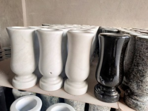 Guangxi <span class=keywords><strong>marbre</strong></span> blanc style europé<span class=keywords><strong>en</strong></span> cimetière mémorial <span class=keywords><strong>tombe</strong></span> <span class=keywords><strong>vase</strong></span> à fleurs pierres tombales et monuments vases - Product Image 6