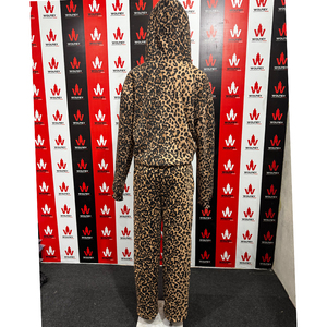 ชุดวอร์มมีฮู้ดลายเสือดาวสำหรับฤดูหนาวแบบสั่งทำพิเศษ ขายส่งสำหรับผู้หญิง ชุดเซ็ตเสื้อฮู้ดและกางเกงจ็อกเกอร์ไซส์ใหญ่ ผ้าฝ้ายผสมโพลีเอสเตอร์ - Product Image 2