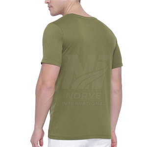 Camiseta Básica de Moda de Calidad, Diseñada para un Uso Cómodo y un Estilo Contemporáneo - Product Image 4