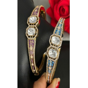 Elegantes Brazaletes Abiertos de Latón Chapado en Oro de Primera Calidad para Mujeres y Niñas, Colección de Bodas - Product Image 2