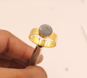 Anillo de Amatista Natural para Mujer, Plata de Ley 925, Chapado en Oro de 18k, Gema Facetada, Venta al por Mayor para Fiestas, Anillo con Biseles Dentados - Product Image 2