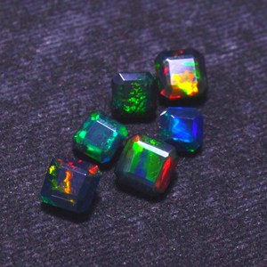 Opale de feu naturelle, pierre précieuse en vrac, taille princesse, 9 mm, pierre noire HASNAIN GEMS, couleur fumée traitée, effet de jeu de couleurs pour la création de bijoux personnalisés - Product Image 6