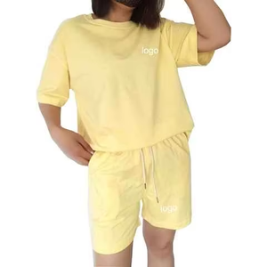 Conjunto de 2 piezas para mujer: Camiseta de cuello redondo y pantalón corto con cordón, ajuste holgado, casual, primavera, liso, teñido, vintage, de alta calidad, con logo personalizado. - Product Image 6