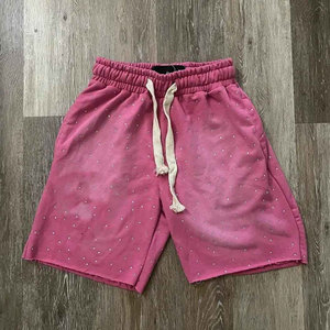 Shorts Bermuda pour homme à pois noirs avec cordon de serrage à la taille, style décontracté en tricot - Product Image 6