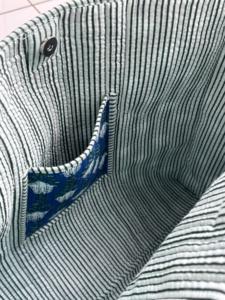 Bolso de compras acolchado con estampado a mano, diseño floral multicolor, tela de algodón de invierno, dos correas para el hombro. - Product Image 3