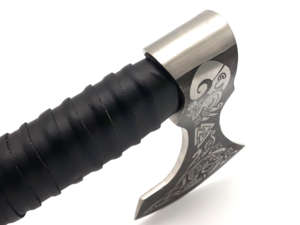 Hache industrielle à dos plat en acier à haute teneur en carbone 1095 avec manche en bois embossé pour le bricolage, le camping, la coupe et l'utilisation en extérieur (OEM) - Product Image 4