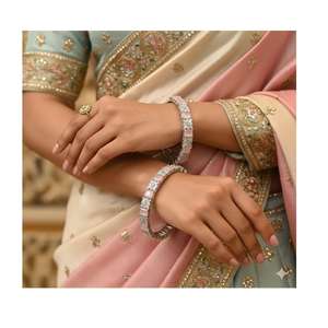 Brazalete Ajustable de Latón Sólido de Primera Calidad para Mujeres y Amantes de la Moda, Disponible a Precio de Mayoreo - Product Image 4