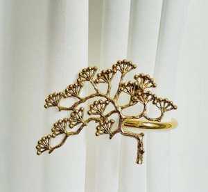 Crochets et attaches de rideaux automatiques en laiton robustes, écologiques et durables, avec taille et longueur personnalisables pour la décoration intérieure - Product Image 3