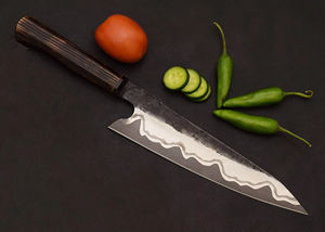 Couteau de Chef Artisanal Haut de Gamme en Acier Damas, Lame à Bord Dentelé, Manche Personnalisable, Étui en Cuir, OEM, Qualité Industrielle - Product Image 2